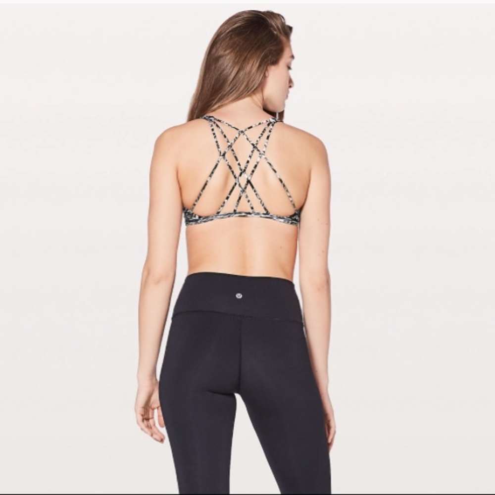Lululemon sports bra